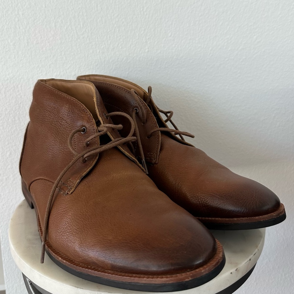 Clarks Mens Broyd Mid Chukka Boots size 9